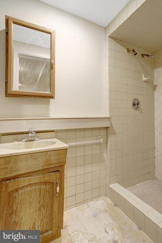 411 N BRYAN ST, Arlington, VA 22201