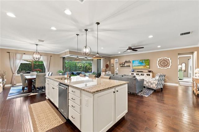 7230 Live Oak DR, Naples, FL 34114