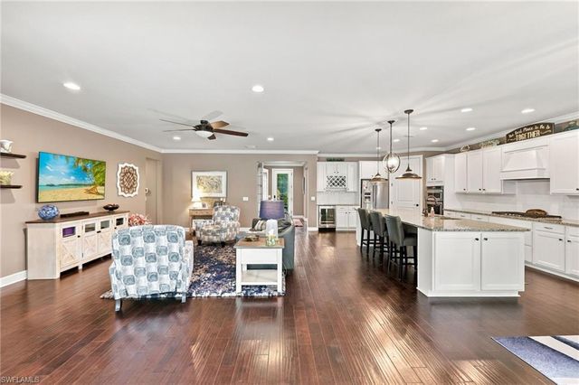 7230 Live Oak DR, Naples, FL 34114