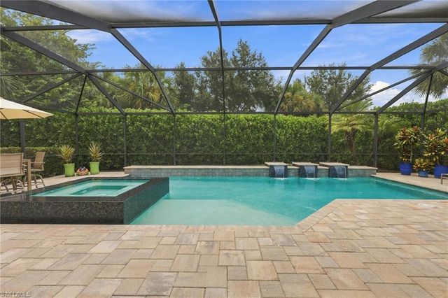 7230 Live Oak DR, Naples, FL 34114