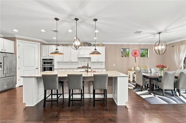 7230 Live Oak DR, Naples, FL 34114
