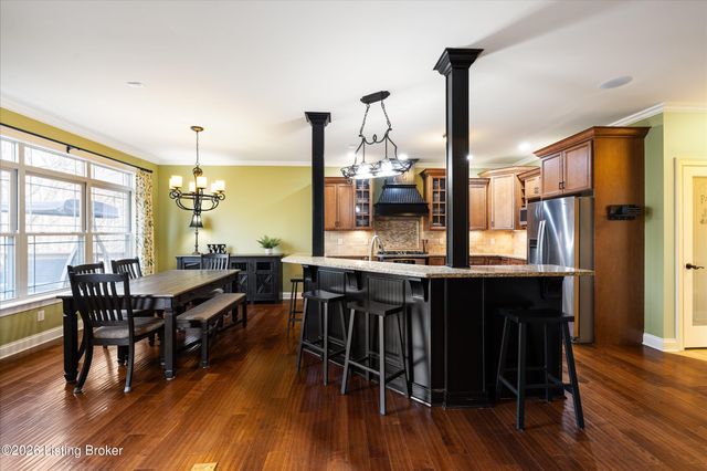 1408 Aaron Creek Dr, Fisherville, KY 40023