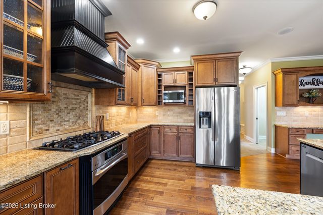 1408 Aaron Creek Dr, Fisherville, KY 40023