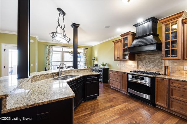 1408 Aaron Creek Dr, Fisherville, KY 40023