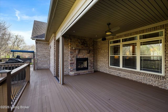 1408 Aaron Creek Dr, Fisherville, KY 40023