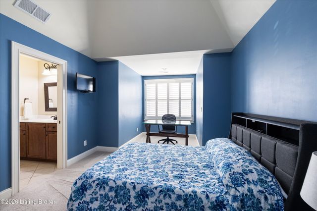 1408 Aaron Creek Dr, Fisherville, KY 40023