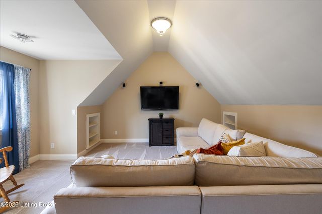 1408 Aaron Creek Dr, Fisherville, KY 40023