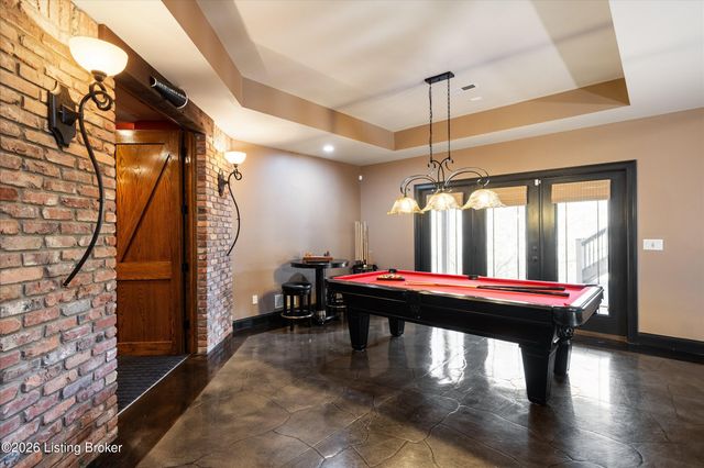 1408 Aaron Creek Dr, Fisherville, KY 40023