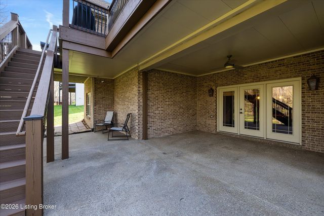 1408 Aaron Creek Dr, Fisherville, KY 40023