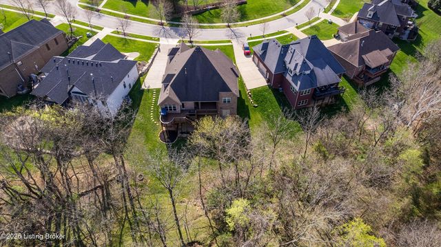 1408 Aaron Creek Dr, Fisherville, KY 40023