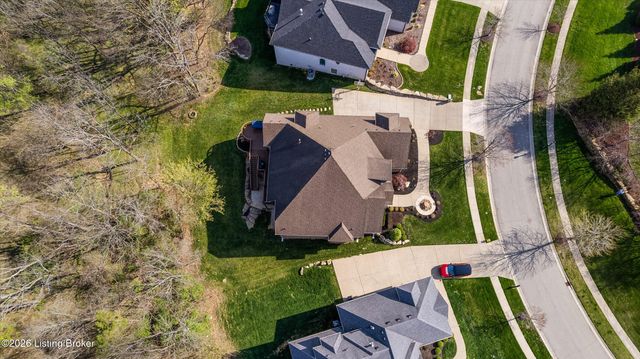 1408 Aaron Creek Dr, Fisherville, KY 40023