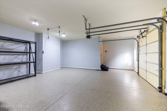 1408 Aaron Creek Dr, Fisherville, KY 40023