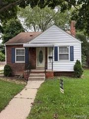 271 Dick Avenue, Pontiac, MI 48341