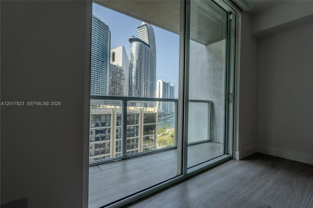 500 Brickell Ave 1407, Miami, FL 33131