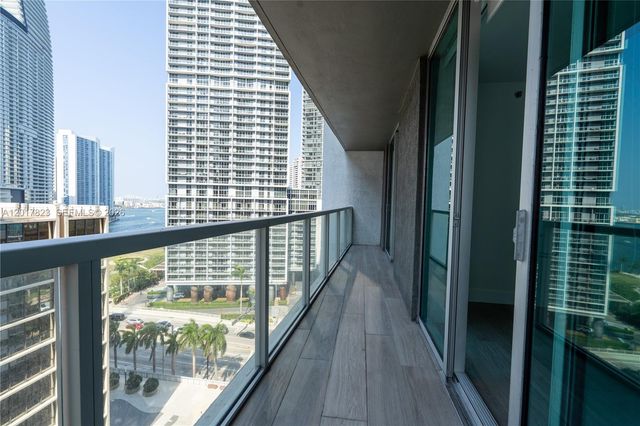 500 Brickell Ave 1407, Miami, FL 33131