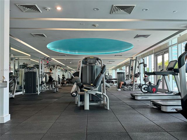 500 Brickell Ave 1407, Miami, FL 33131