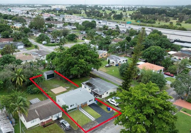 2852 Washington St ., Hollywood, FL 33020