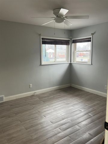 21442 Arrowhead Street, Saint Clair Shores, MI 48082