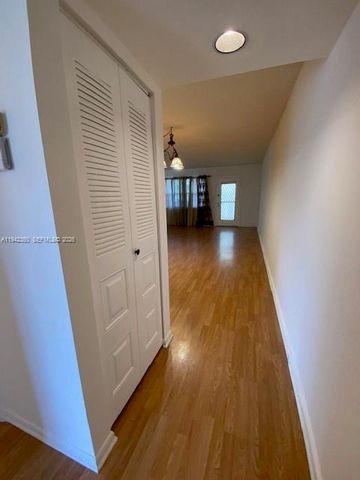 1902 Bermuda Cir E2, Coconut Creek, FL 33066