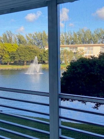 1902 Bermuda Cir E2, Coconut Creek, FL 33066