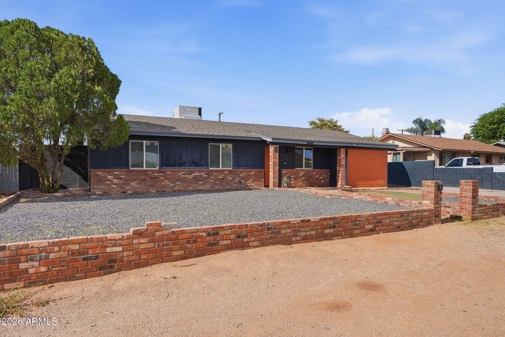 9844 E BUTTE Street, Mesa, AZ 85207 — photo 2