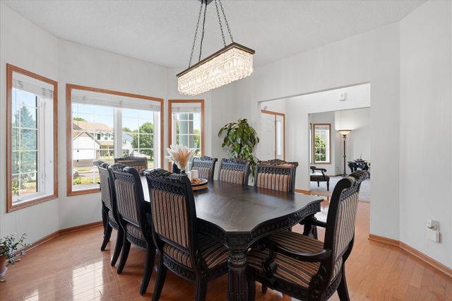 6262 Hedgecroft Avenue S, Cottage Grove, MN 55016