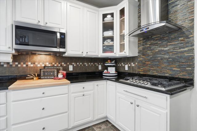 6262 Hedgecroft Avenue S, Cottage Grove, MN 55016