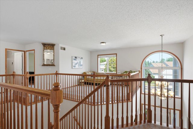 6262 Hedgecroft Avenue S, Cottage Grove, MN 55016