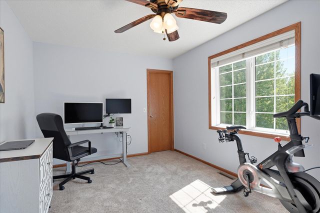 6262 Hedgecroft Avenue S, Cottage Grove, MN 55016
