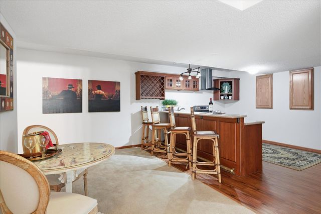 6262 Hedgecroft Avenue S, Cottage Grove, MN 55016