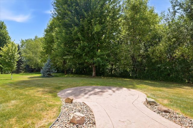 6262 Hedgecroft Avenue S, Cottage Grove, MN 55016