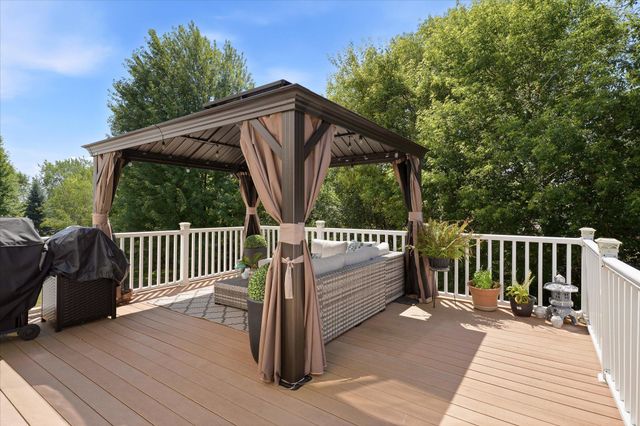 6262 Hedgecroft Avenue S, Cottage Grove, MN 55016