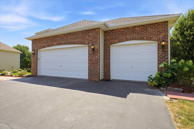 6262 Hedgecroft Avenue S, Cottage Grove, MN 55016