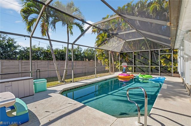 22830 Snaptail CT, Estero, FL 33928