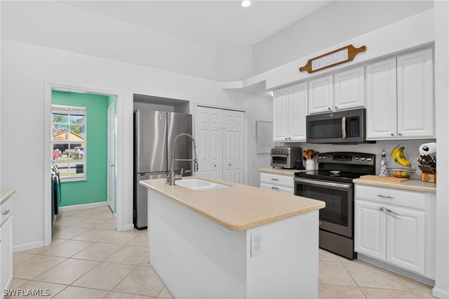 22830 Snaptail CT, Estero, FL 33928