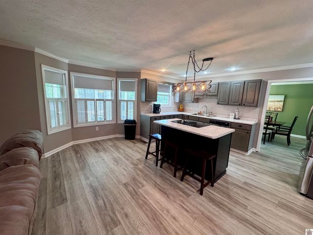 3 Groveway Blvd., Paducah, KY 42001
