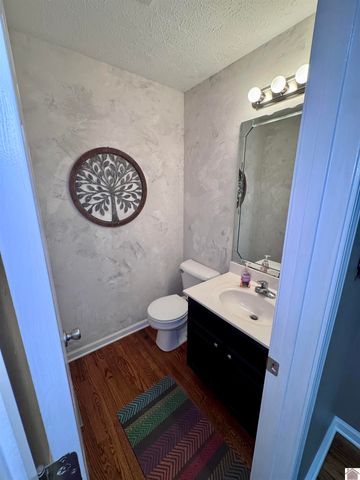 3 Groveway Blvd., Paducah, KY 42001