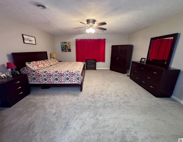 3 Groveway Blvd., Paducah, KY 42001