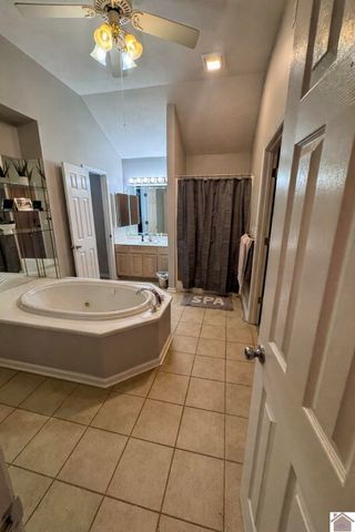 3 Groveway Blvd., Paducah, KY 42001