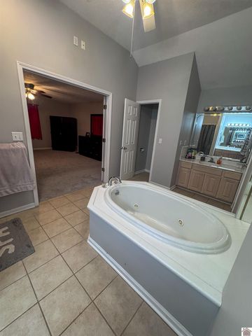 3 Groveway Blvd., Paducah, KY 42001