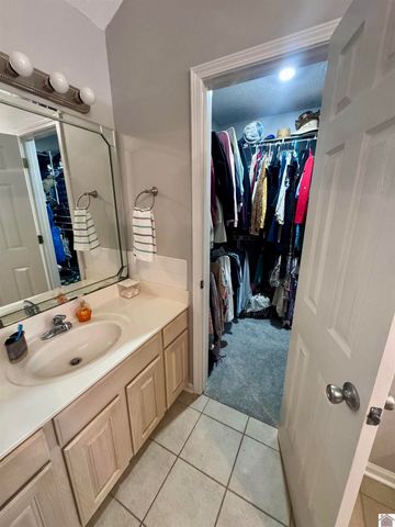 3 Groveway Blvd., Paducah, KY 42001
