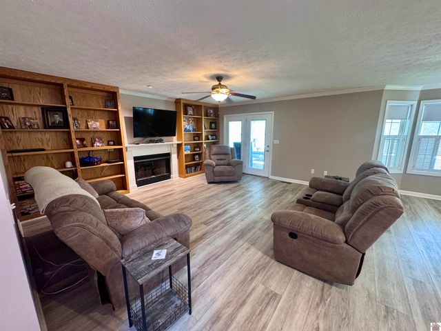 3 Groveway Blvd., Paducah, KY 42001
