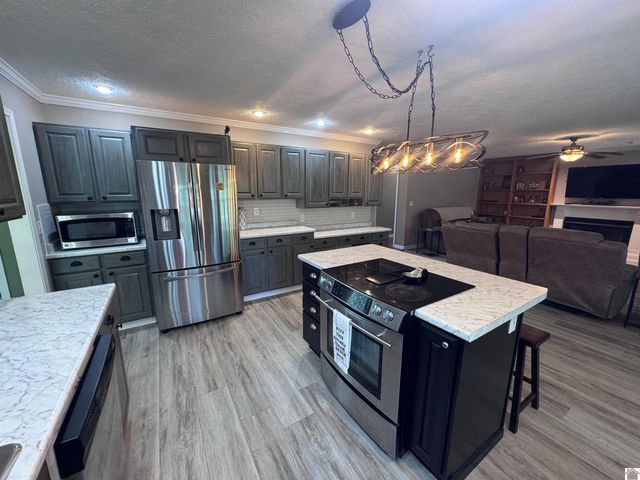 3 Groveway Blvd., Paducah, KY 42001