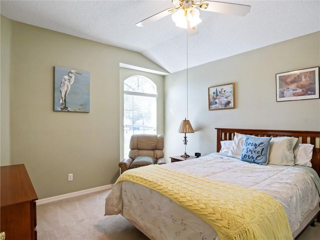 5705 KING JAMES AVENUE, Leesburg, FL 34748