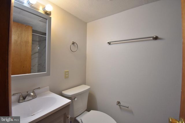 4910 BLACKFOOT RD, College Park, MD 20740