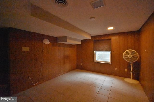 4910 BLACKFOOT RD, College Park, MD 20740