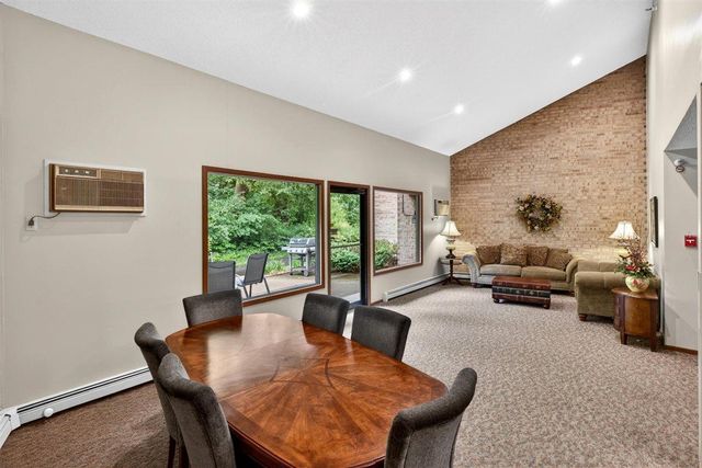 5643 Green Circle Drive 108, Minnetonka, MN 55343