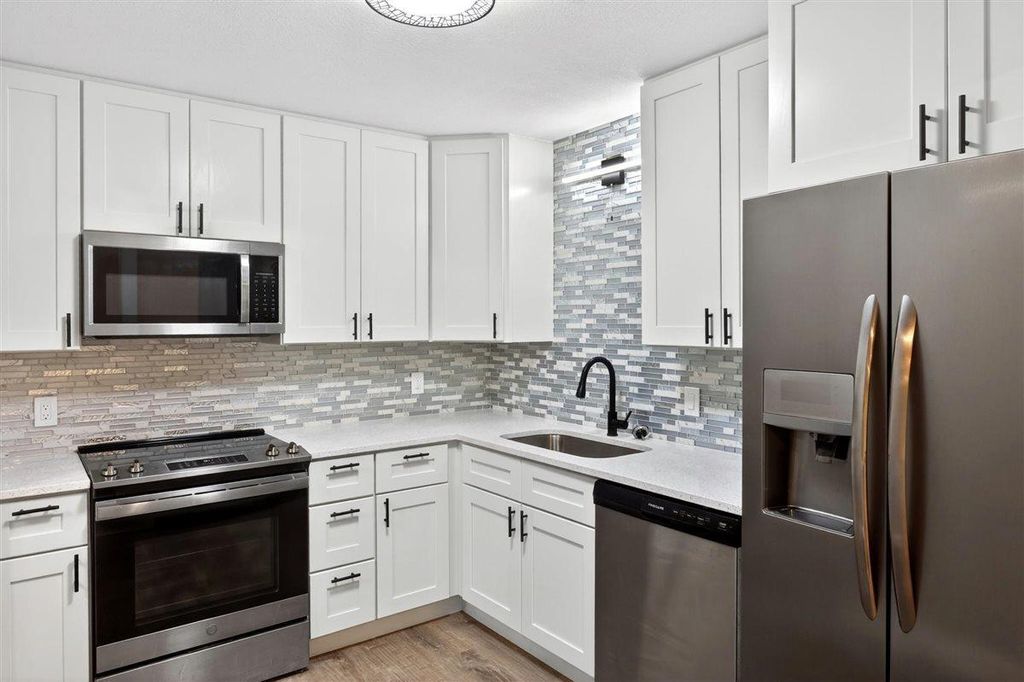 5643 Green Circle Drive 108, Minnetonka, MN 55343 — photo 3