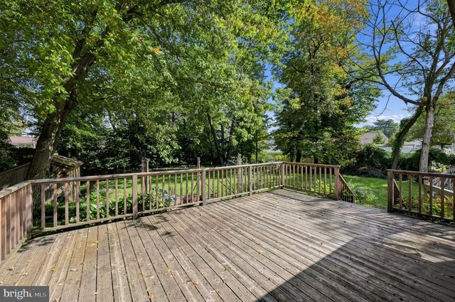229 CHARLESTON RD, Willingboro, NJ 08046