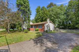 229 CHARLESTON RD, Willingboro, NJ 08046